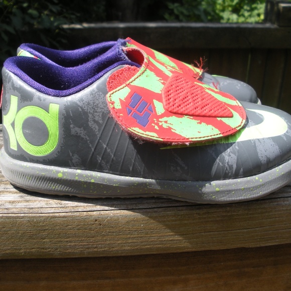Nike KDs - Picture 2 of 2